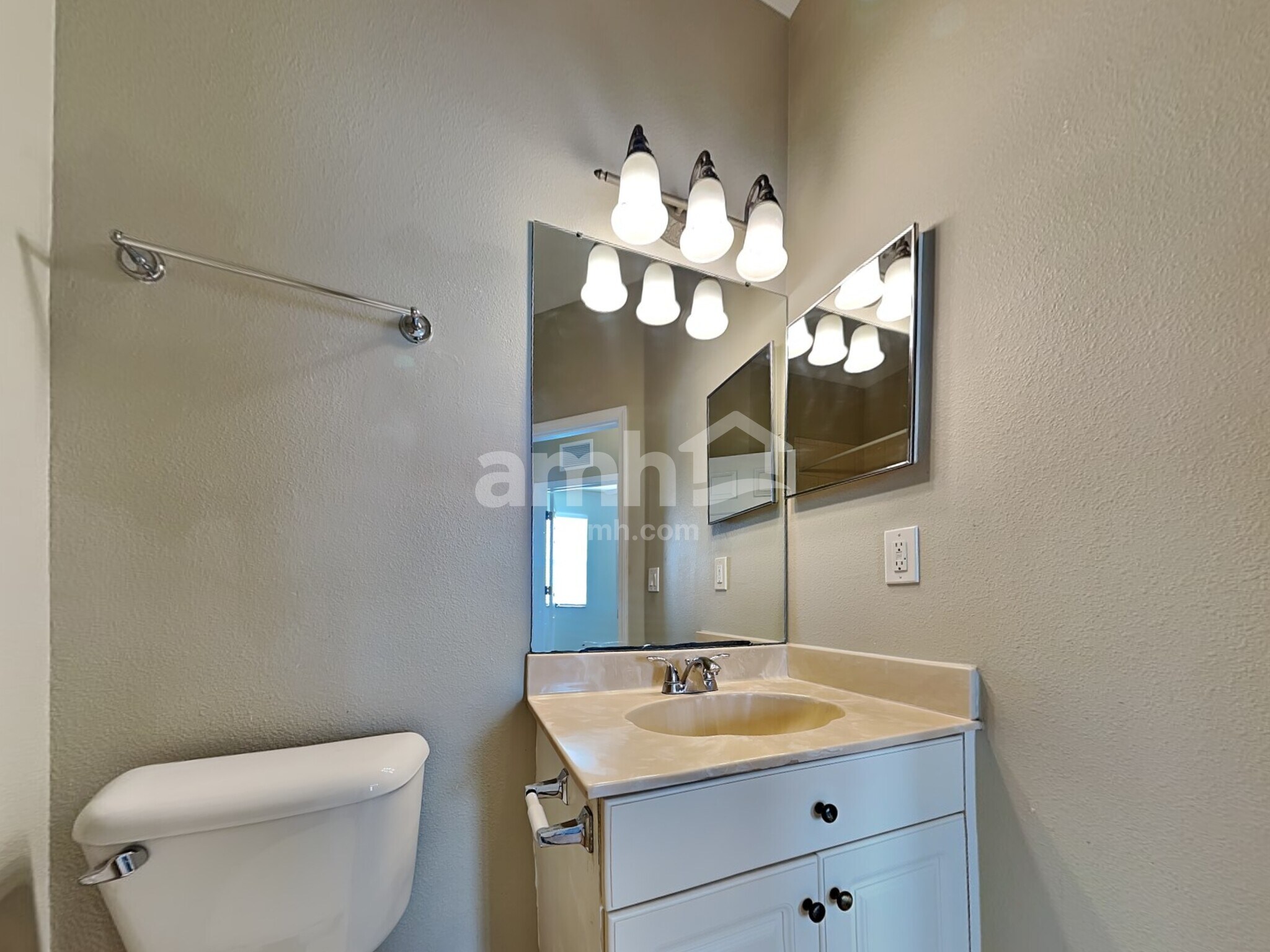 Building Photo - 8011 Terrace Arbor Ct