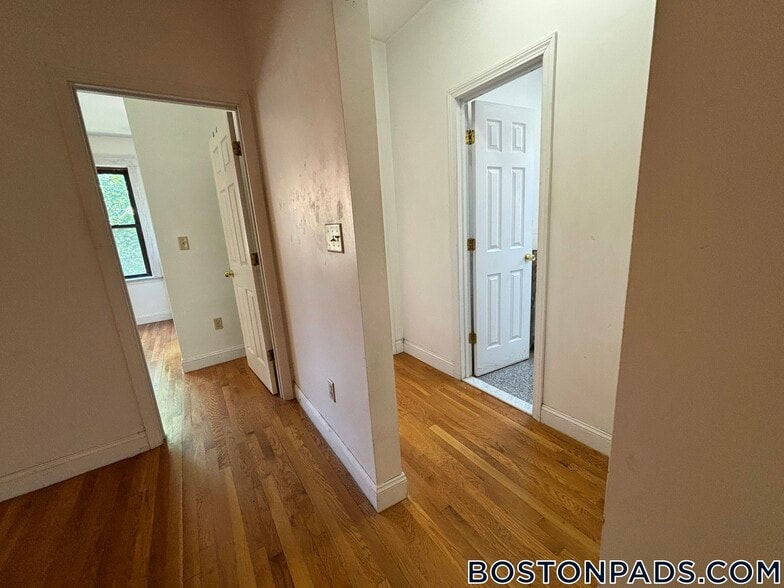 Building Photo - 41 Egremont Rd