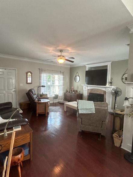 Building Photo - 100 Ashby Dr