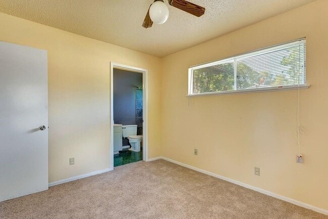 Building Photo - 1703 Rockbridge Terrace