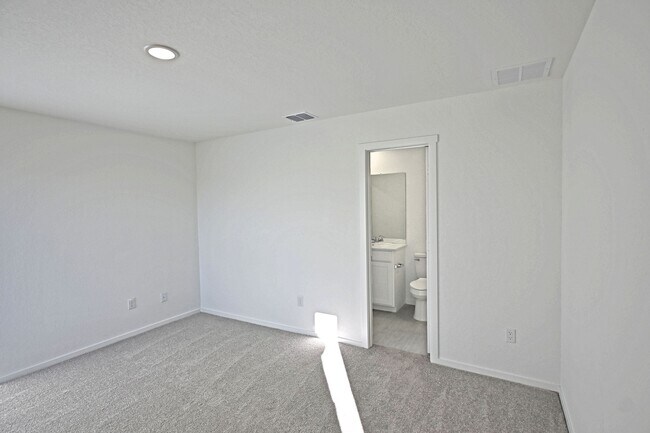 Building Photo - 10036 Mather Wy