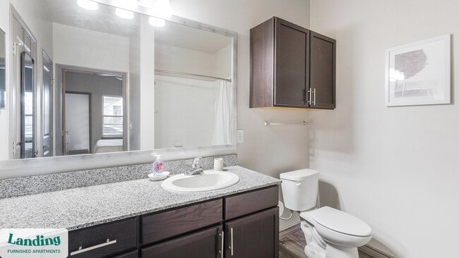 Building Photo - 650 S Main St