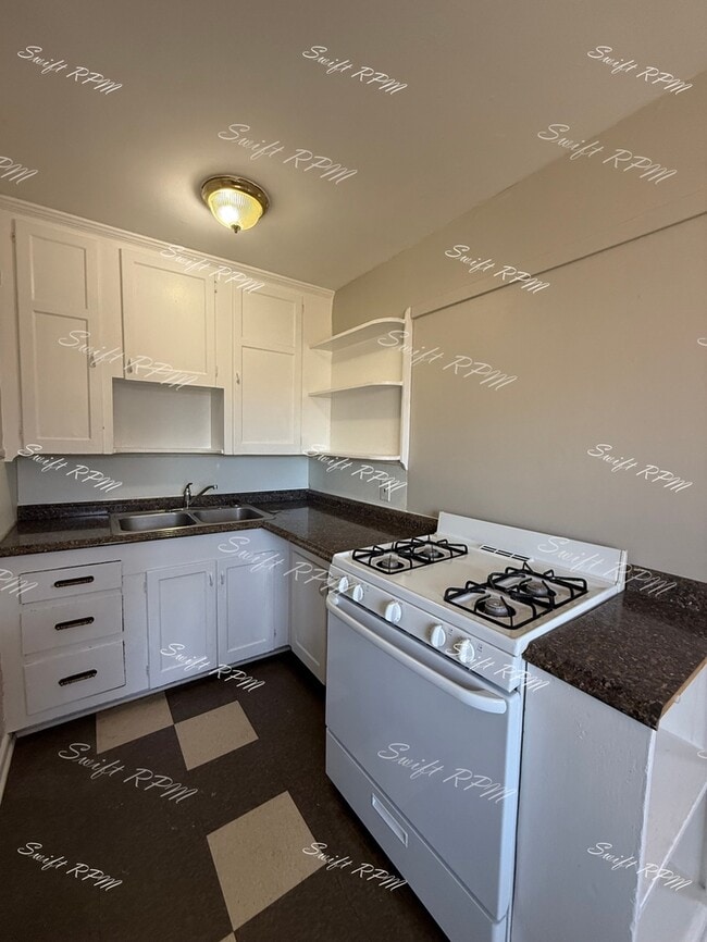 Building Photo - 1147 Oakland Ave