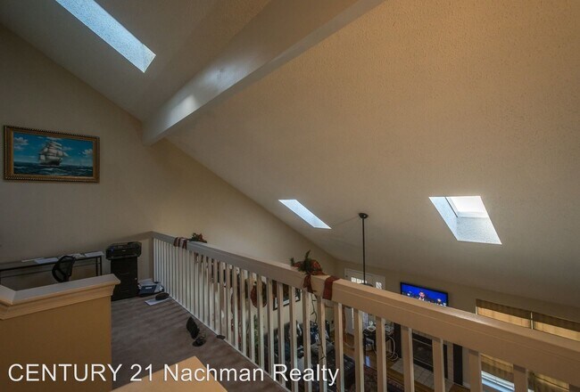 Building Photo - 3 br, 2.5 bath House - 529 Kristy Court