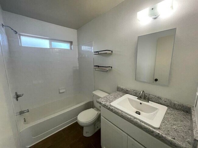 Building Photo - 3736 S Susannah Dr