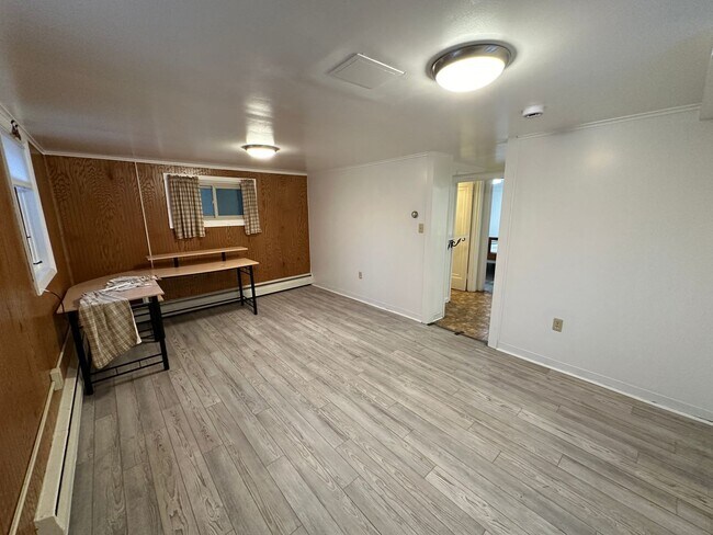 Building Photo - 226 Bryant Ave