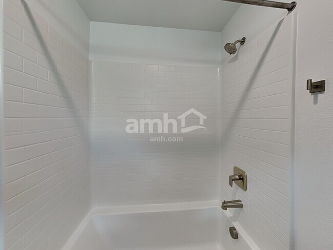 Building Photo - 10144 W Oleta Ave