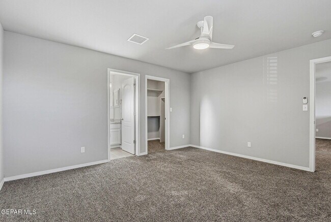 Building Photo - 12365 Desert Vista Ave
