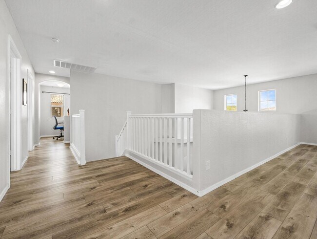 Building Photo - 4613 E Tumbleweed Dr