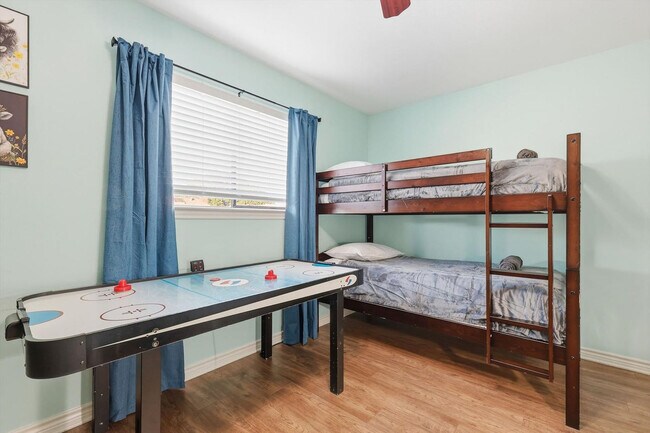 Building Photo - 3533 Arbuckle Dr