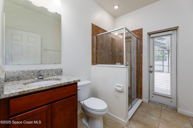 Building Photo - 632 Stonebriar Dr