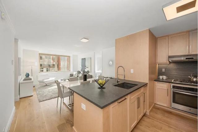 Primary Photo - 3 bedroom in NEW YORK NY 10028