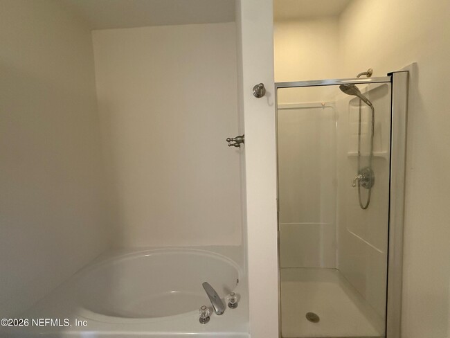 Building Photo - 9783 Summer Grove Way W