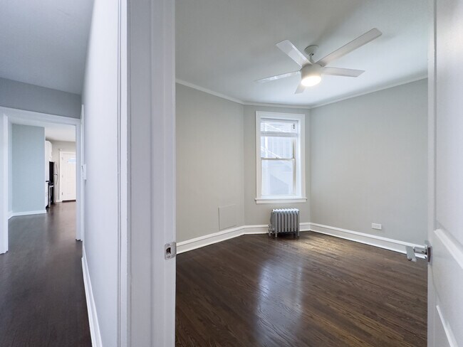 Building Photo - 5259 W Nelson St