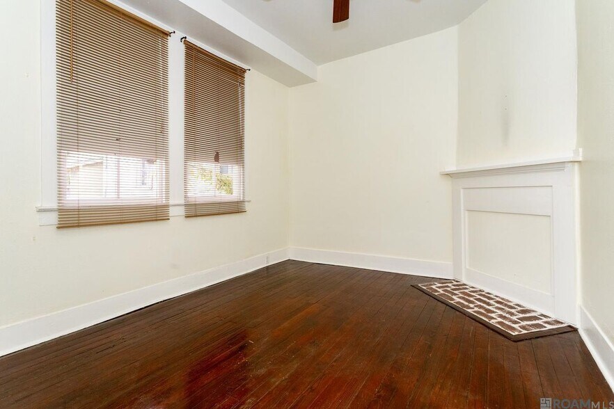 Building Photo - 759 Spanish Town Rd