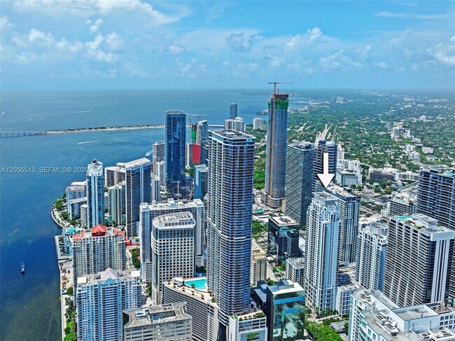 Building Photo - 1050 Brickell Ave