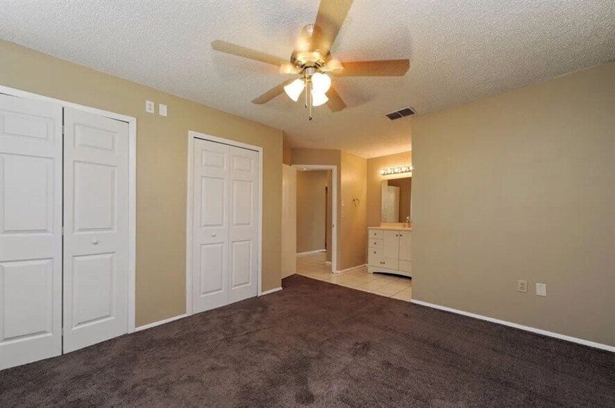 Building Photo - 8529 Hunters Fork Loop