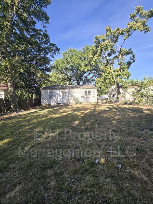 Building Photo - 1128 S Quentin St