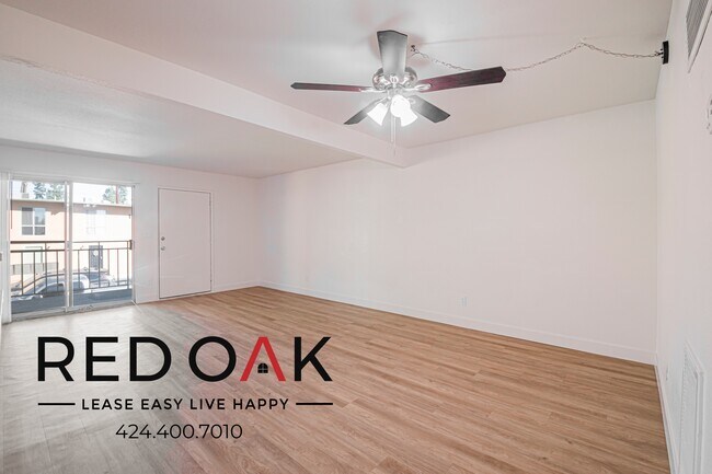 Building Photo - 855 S Citrus Ave