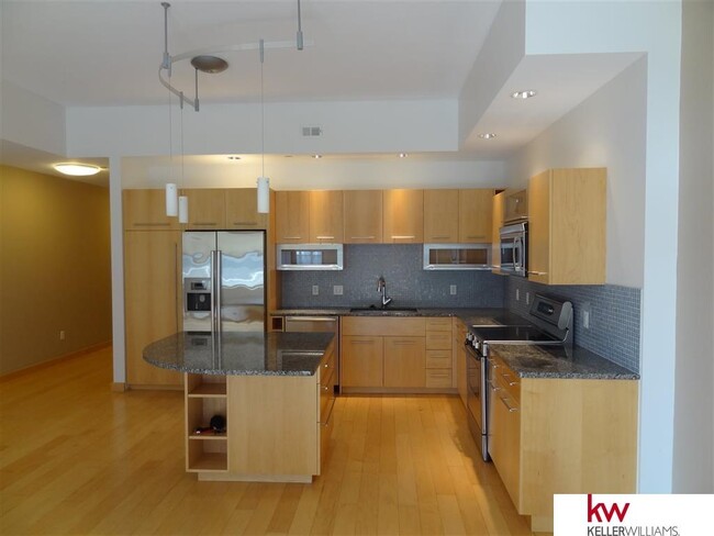 Primary Photo - 1308 Jackson St