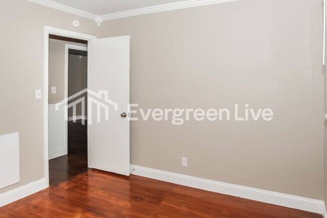 Building Photo - 514 Valley View Terrace SE