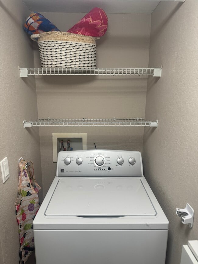 Building Photo - 4105 Residence Drive