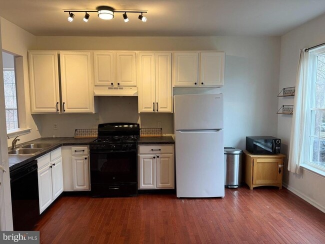 Building Photo - 79 Mule Deer Ct