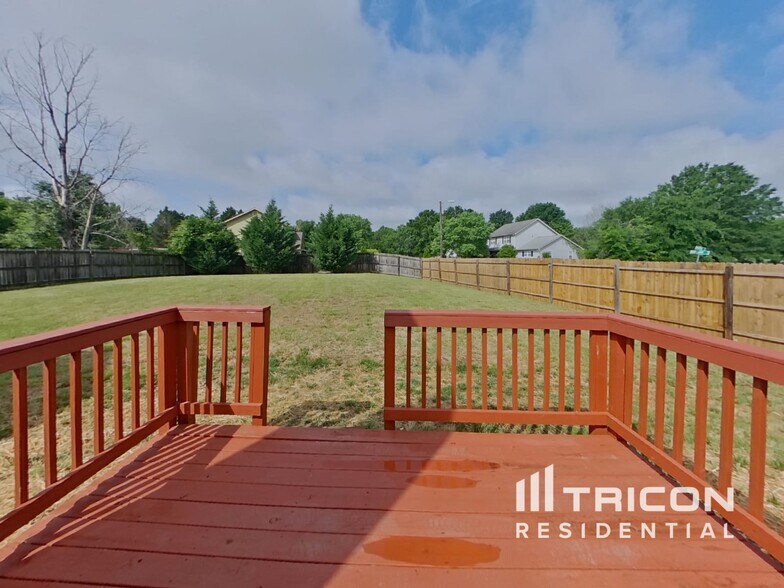 Building Photo - 11106 Pinetta Ln