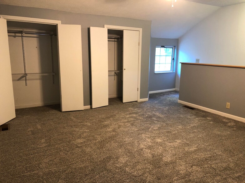 Building Photo - 5210 Village Way