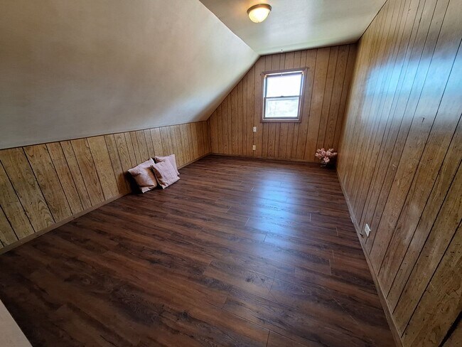 Building Photo - 138 N Wilson St