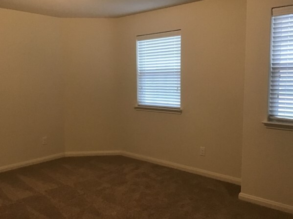 Building Photo - 9055 Lone Cypress Dr