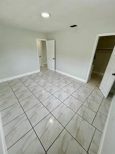 Building Photo - 7311 Venetian St