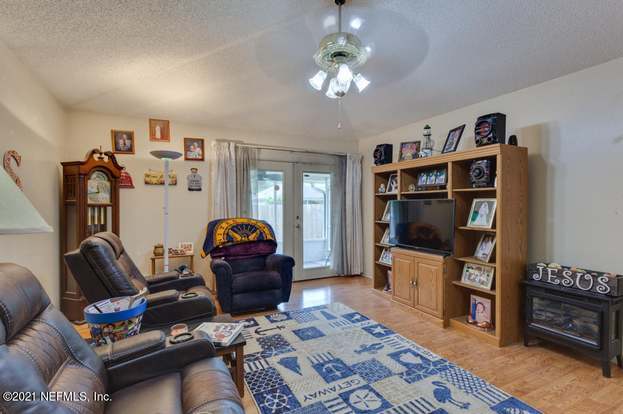 Building Photo - 1827 Wildwood Creek Ln