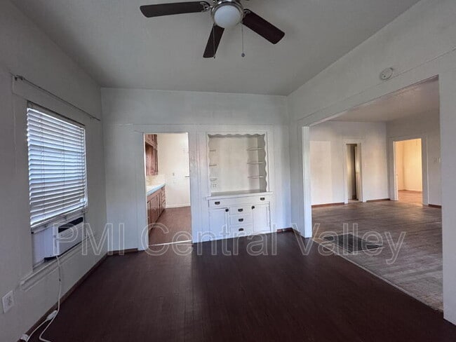 Building Photo - 1141 N Sierra Nevada St