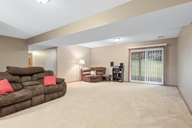 Building Photo - 13900 Duluth Dr