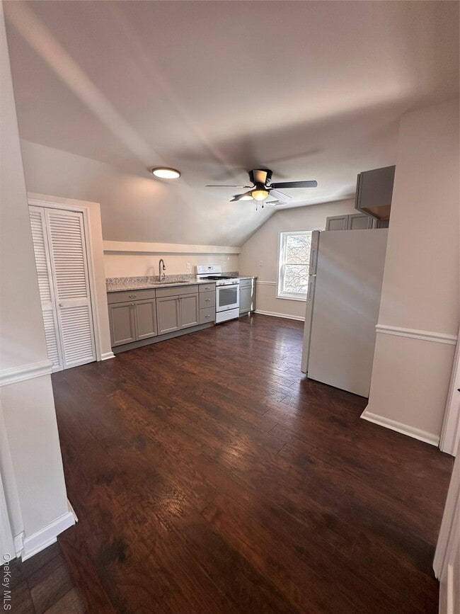 Building Photo - 50 South St