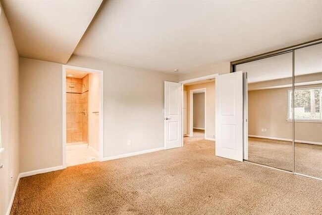 Building Photo - 10224 63rd Ave Ct E, Puyallup, WA, 98373