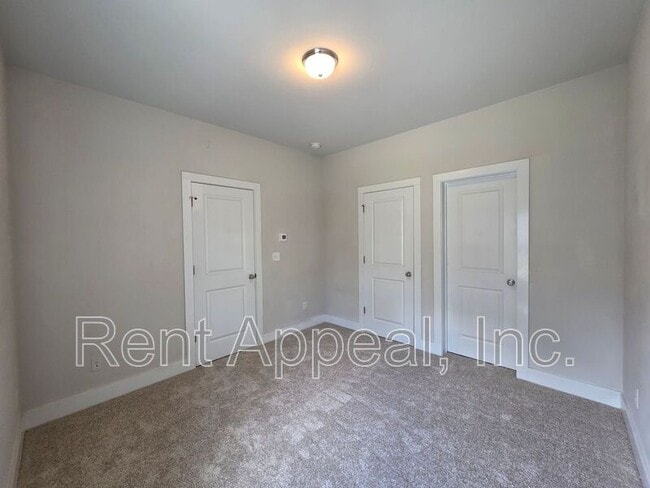 Building Photo - 3779 Oxford Cir