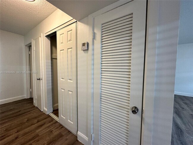 Building Photo - 2500 Johnson St