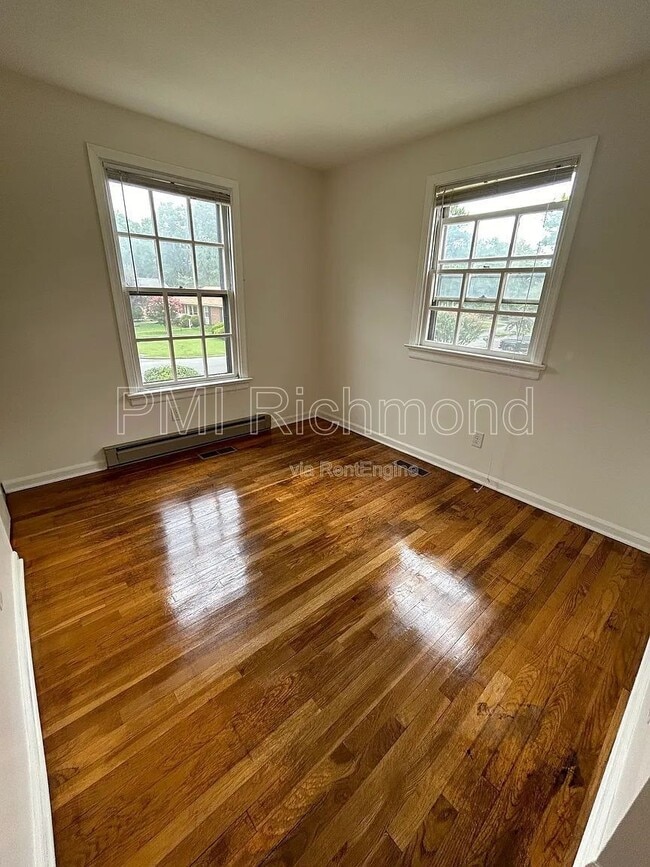 Building Photo - 11633 Olde Coach Dr