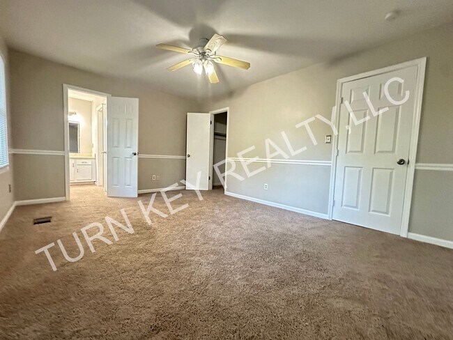 Building Photo - Adorable Townhome for Rent in Cahaba Heigh...