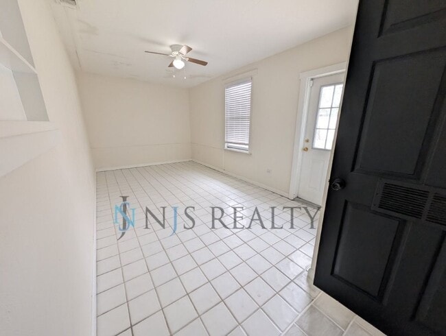 Building Photo - Just Reduced!!  POOL!! Beautiful 4/2/2 home with a POOL, 1700 Sq. Ft. with fenced yard, TONS of r...
