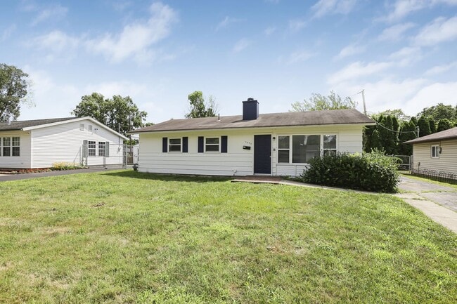 Building Photo - Cozy Ranch Home 30 Night Min Quiet Reynoldsburg