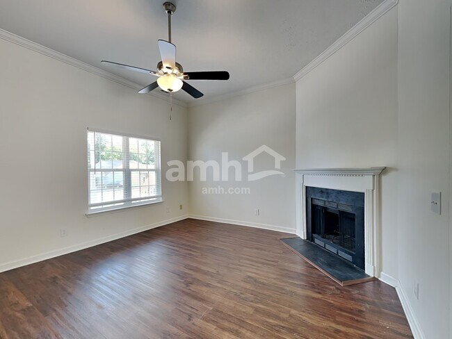 Building Photo - 1516 Chestnut Oak Dr