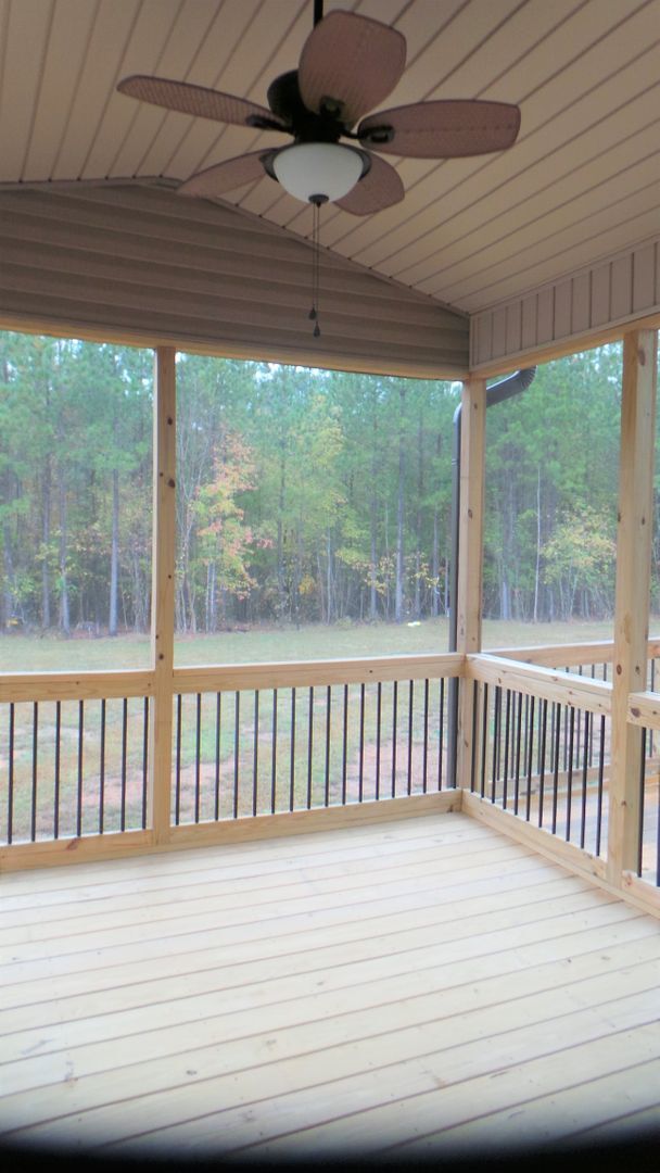 Building Photo - ~~ Charming 4 Bedroom in Logan Ridge Subdivision ~~