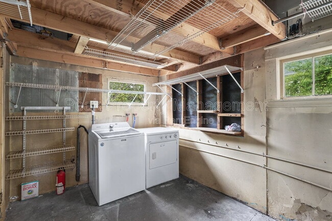 Building Photo - 1310 Greycourt Ave