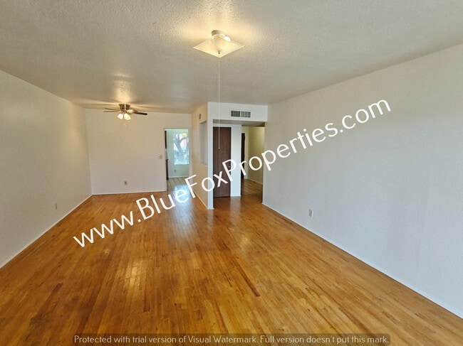 Building Photo - 1201 N Tracy Ave