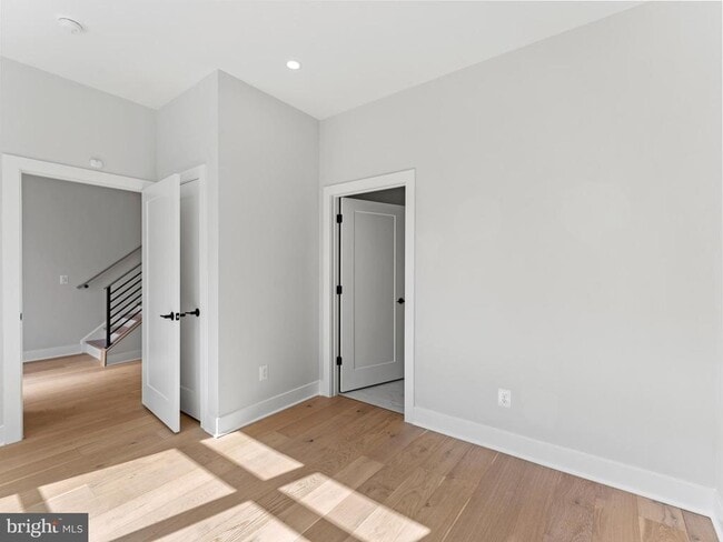 Building Photo - 2015 Tysons Ridgeline Rd