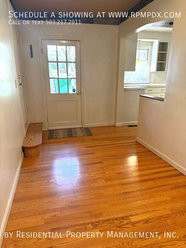 Building Photo - 1938 SW Edgewood Rd