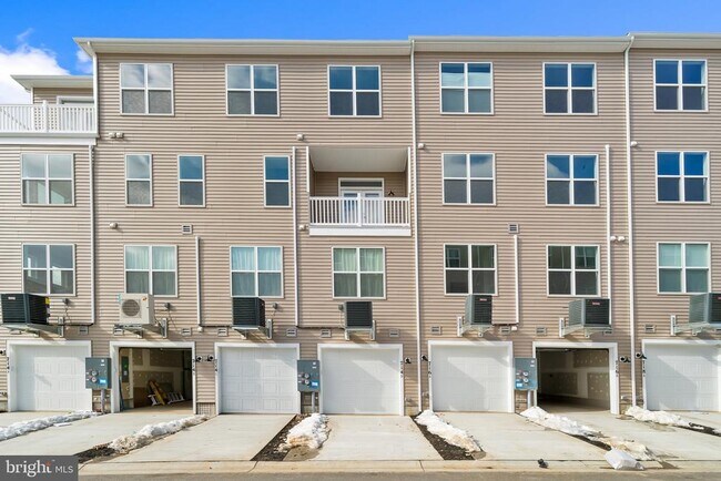 Building Photo - 714 Iron Frg Rd